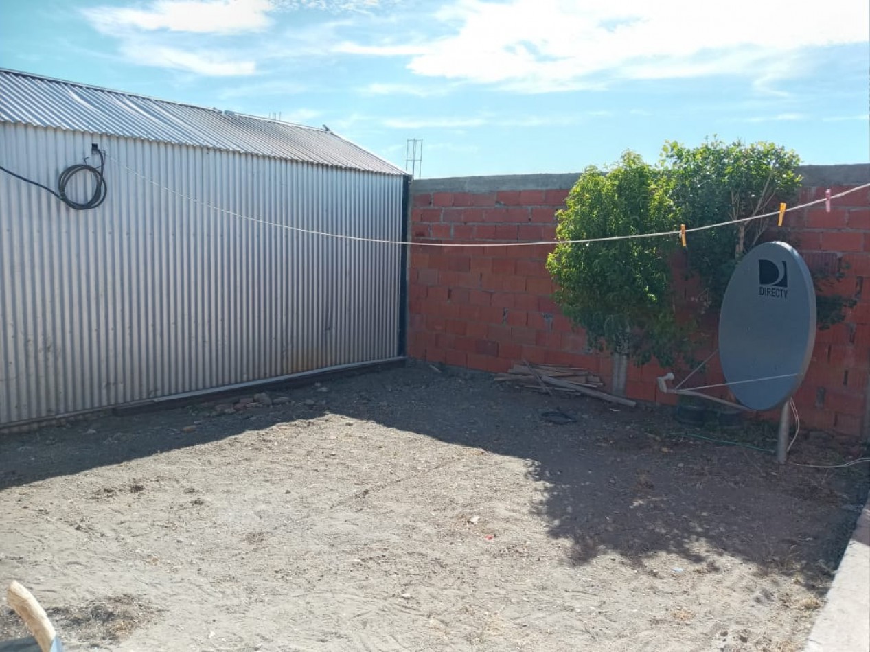 VENTA DE CASA APTA CREDITO EN COMANDANTE LUIS PIEDRABUENA SANTA CRUZ