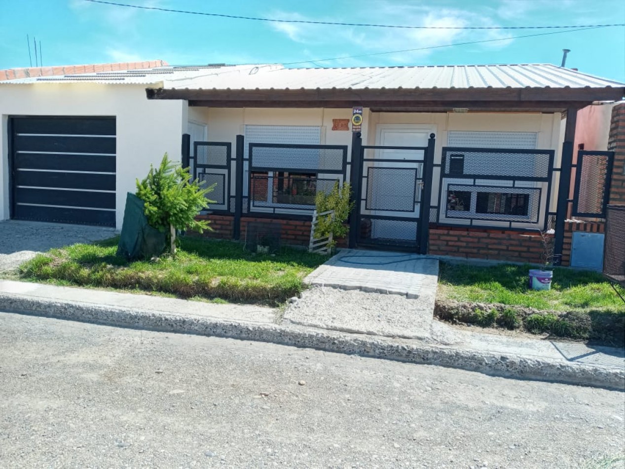 VENTA DE CASA APTA CREDITO EN COMANDANTE LUIS PIEDRABUENA SANTA CRUZ