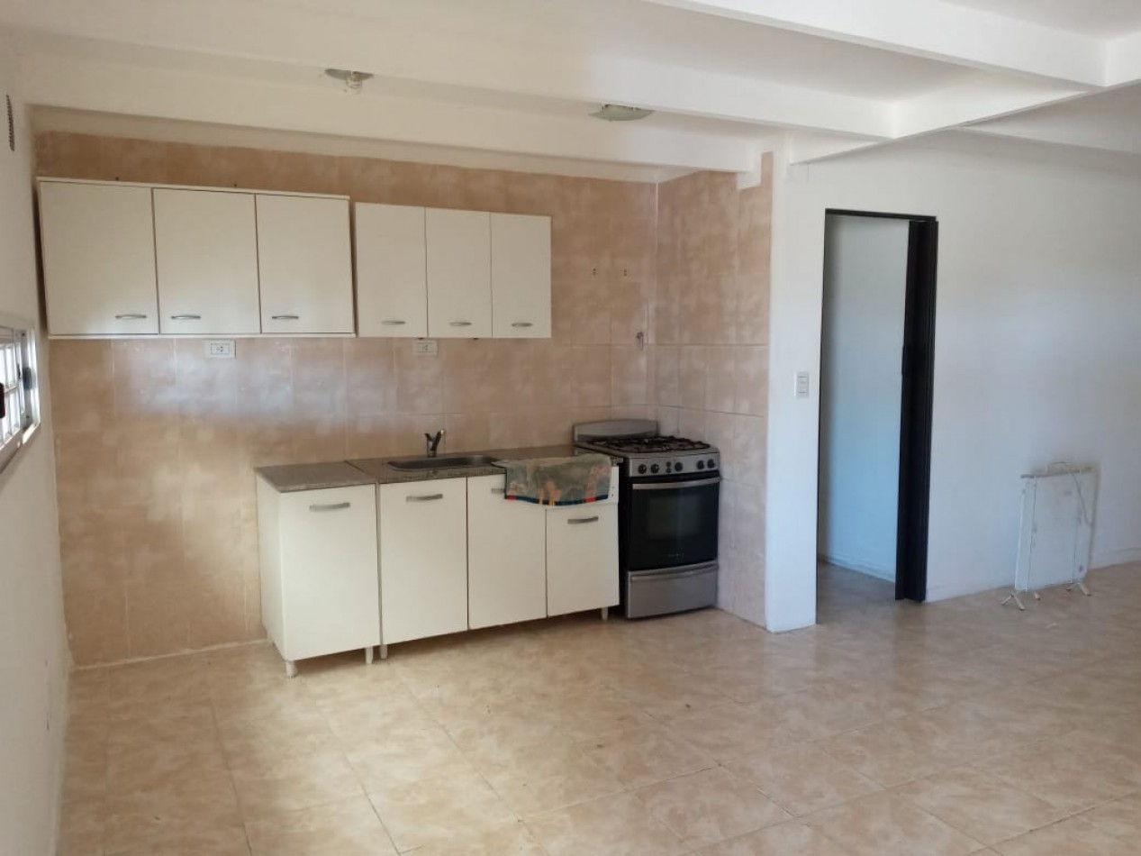 VENTA DE CASA APTA CREDITO EN COMANDANTE LUIS PIEDRABUENA SANTA CRUZ