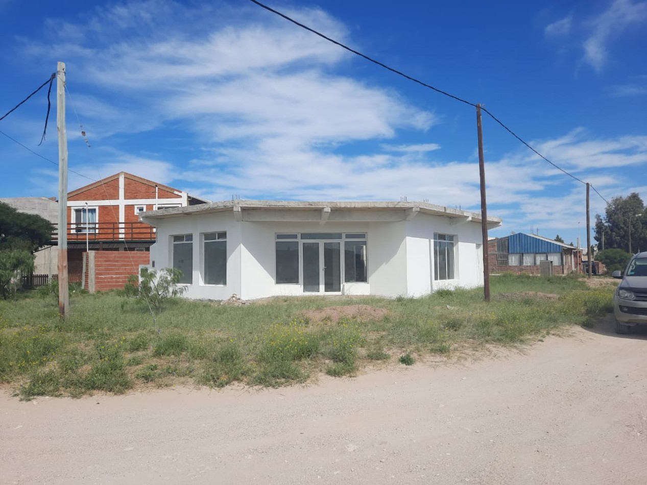VENTA LOCAL COMERCIAL EN PLAYAS DORADAS RIO NEGRO