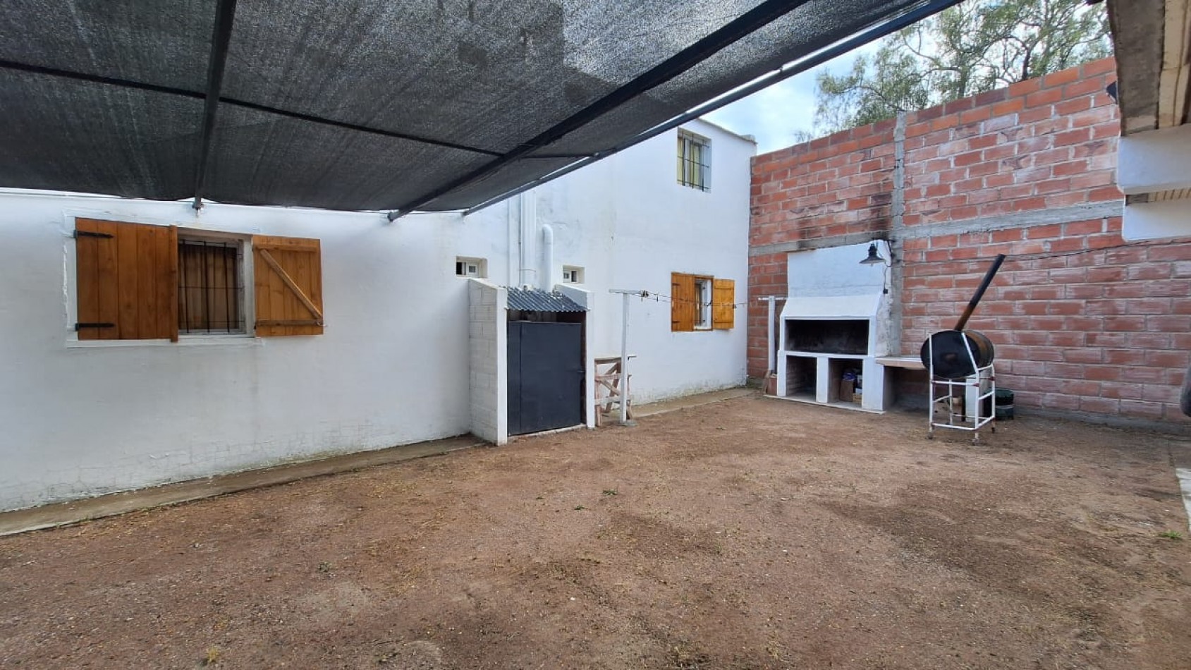 VENTA DE ALOJAMIENTO TURISTICO CON CASA Y GARAJE EN PLAYAS DORADAS RIO NEGRO
