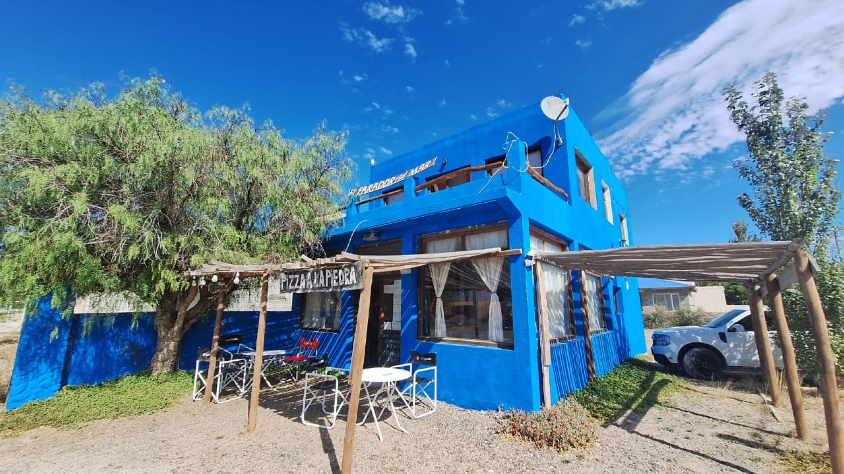 VENTA DE LOCAL COMERCIAL Y DEPARTAMENTO EN PLAYAS DORADAS RIO NEGRO