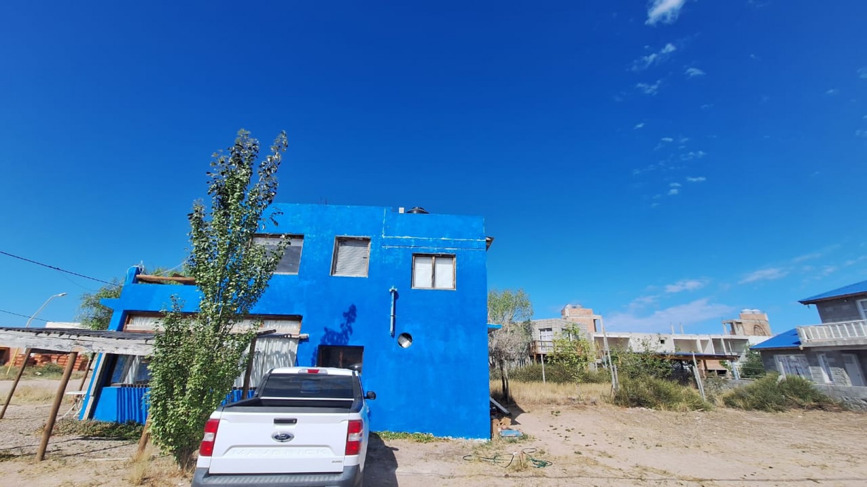 VENTA DE LOCAL COMERCIAL Y DEPARTAMENTO EN PLAYAS DORADAS RIO NEGRO