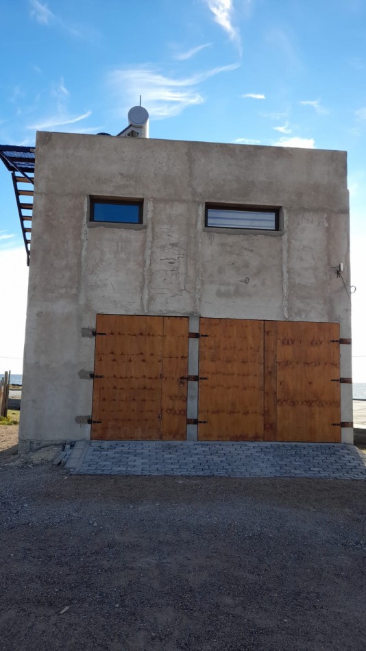 CASA EN ALQUILER Y A LA VENTA EN COSTA DORADA A CERACANIA DEL PUERTO PUENTA COLORADA