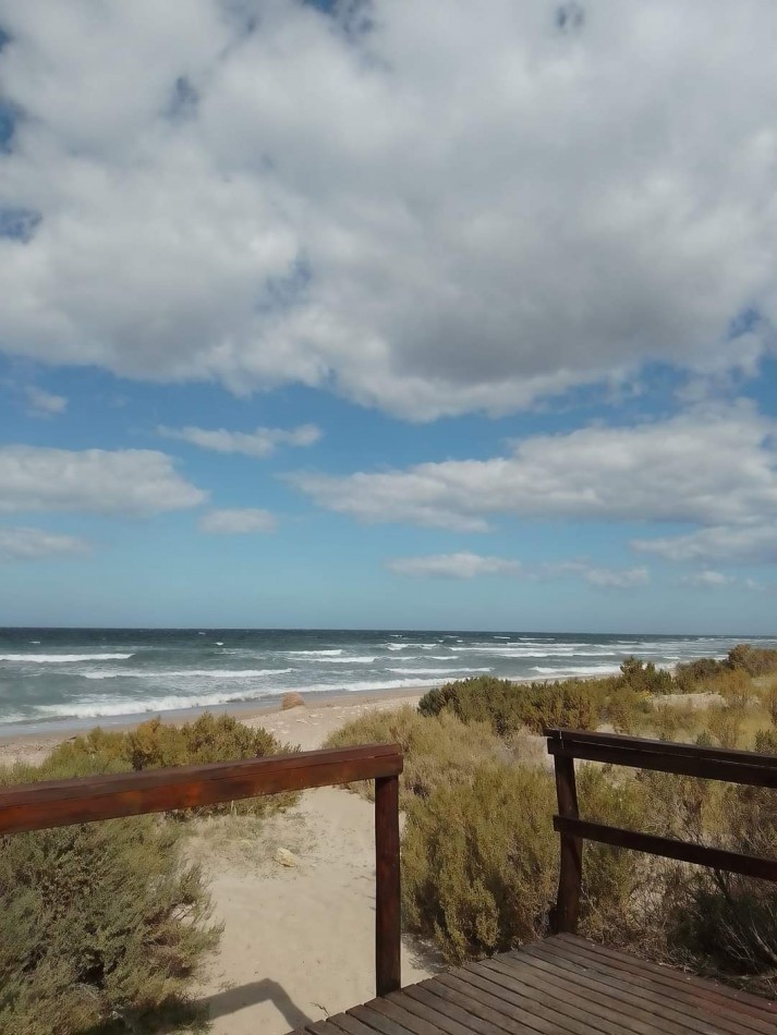 VENTA DE DEPARTAMENTOS CON VISTA AL MAR EN PLAYAS DORADAS RIO NEGRO 