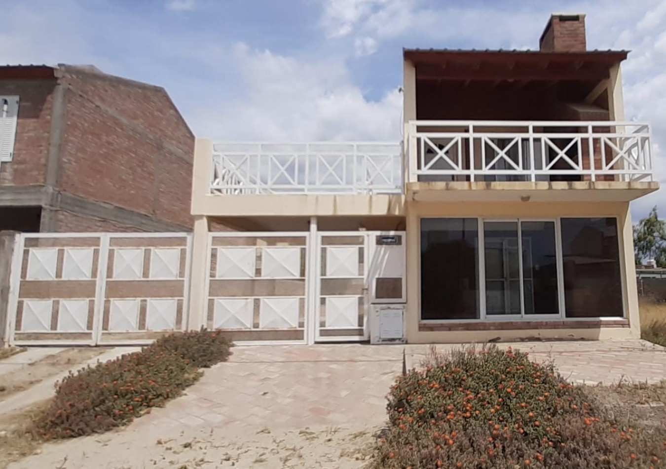 VENTA DE DEPARTAMENTOS CON VISTA AL MAR EN PLAYAS DORADAS RIO NEGRO 